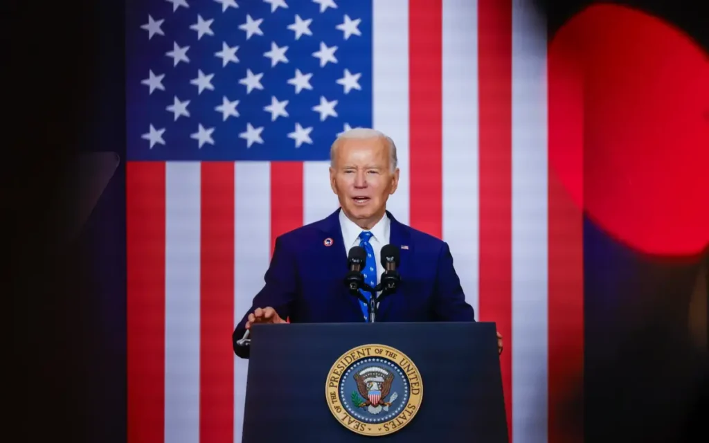 Trump Plans to Revoke Biden's Security Clearance – Latest Updates